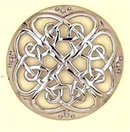 Picture of Plaid Brooch Cathedral