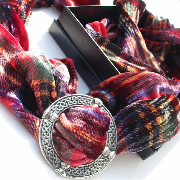 STA Online Shop. Tartan Scarf in Twirled Silk & Velvet (Blend) With Celtic  Scarf Ring